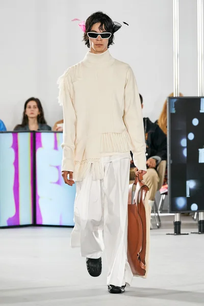 Look 2